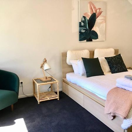 Number 1 - Chic Inner City Rooms Christchurch Buitenkant foto